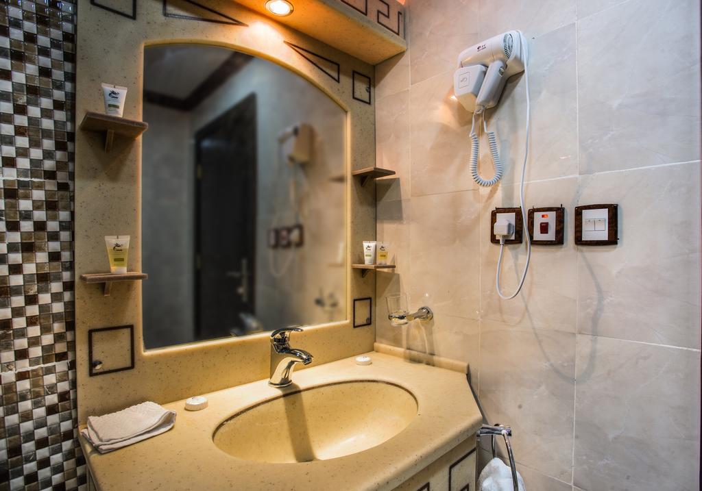 Manazel Al Sofara Aparthotel Yanbu Luaran gambar